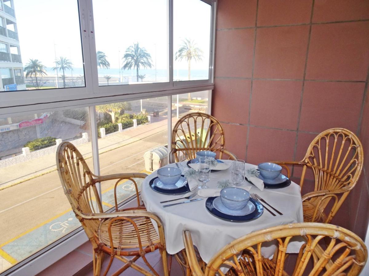 Capri Gandia Primera Linea - Alquiler Solo Familias Playa de Gandia Eksteriør bilde